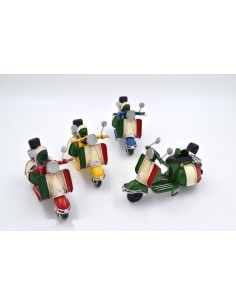 4 Statuina Vespa metallo