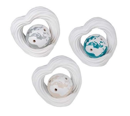 3 Statuina cuore con mappamondo led