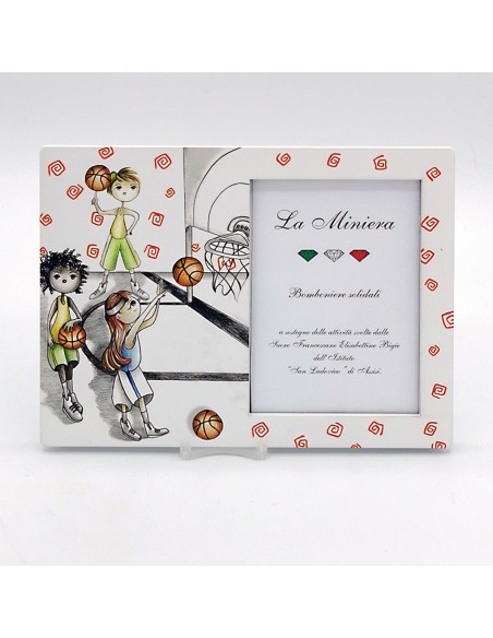 10 Cornice basket