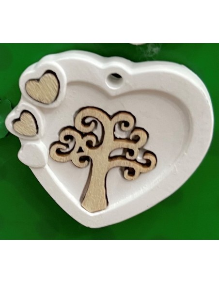 12 Gesso cuore con albero